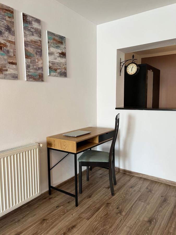 Nordic Sunny Apartment Suceava Exterior foto