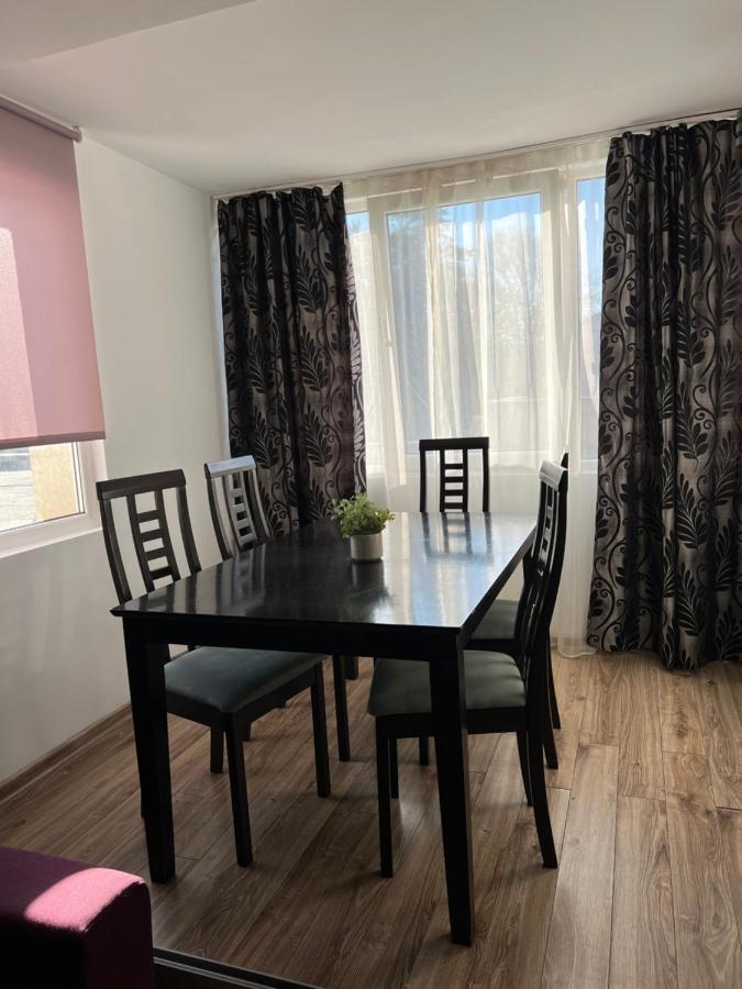 Nordic Sunny Apartment Suceava Exterior foto